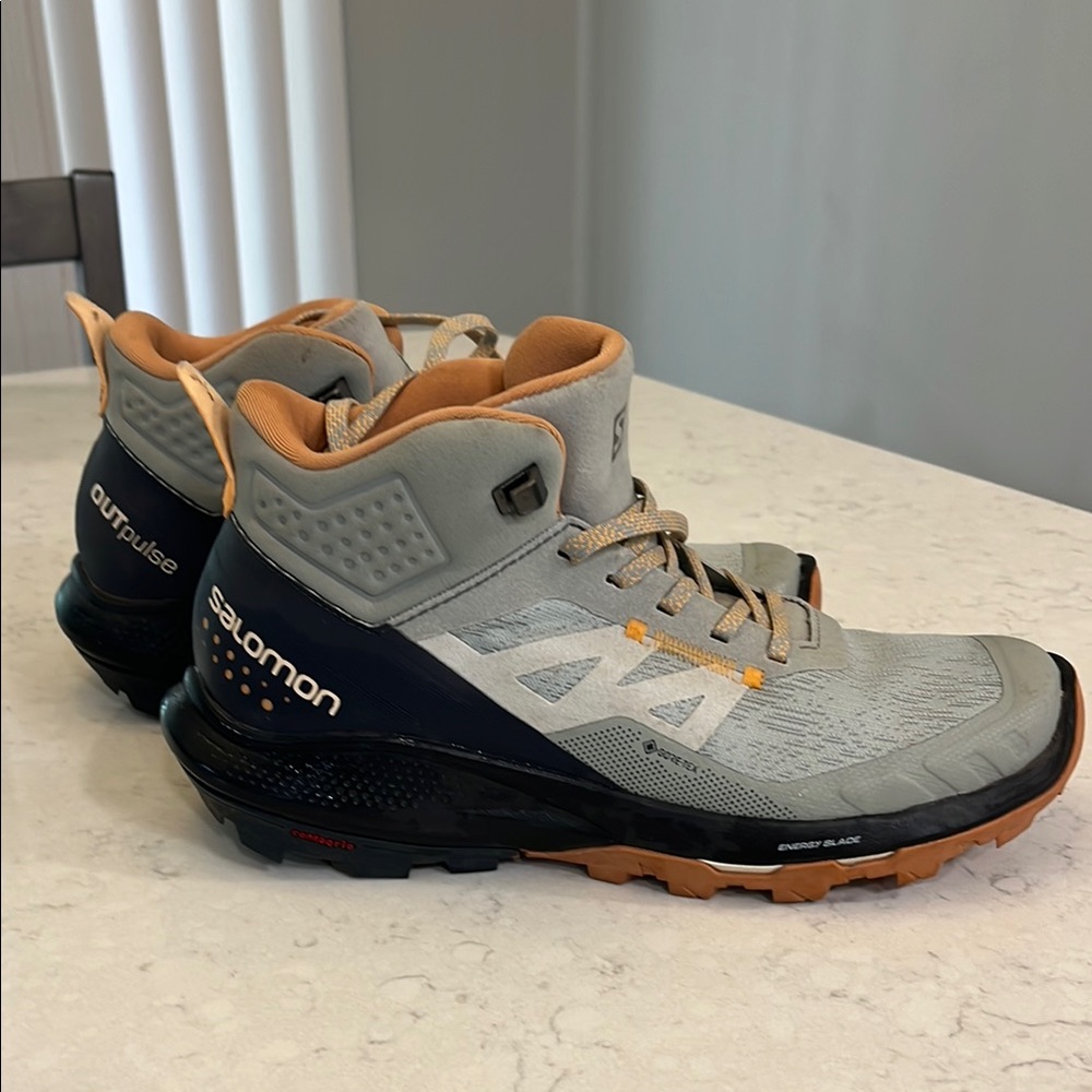 Salomon Gray and Black Athletic Shoes for Outdoor Adventures